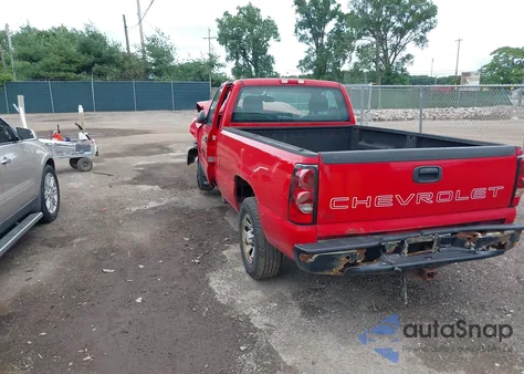 2007 Chevrolet Silverado 1500 Classic Work Truck из США, поврежденный, VIN 3GCEC14X67G252867